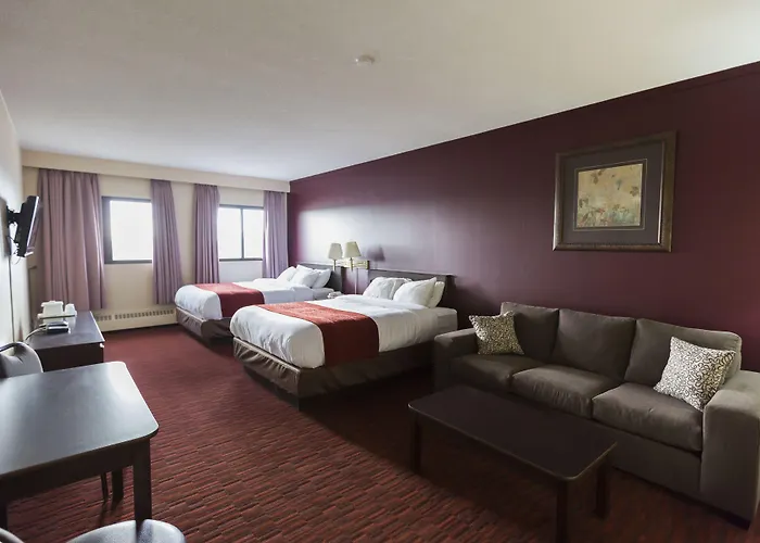 Pet Friendly hotel: Argyll Plaza Hotel