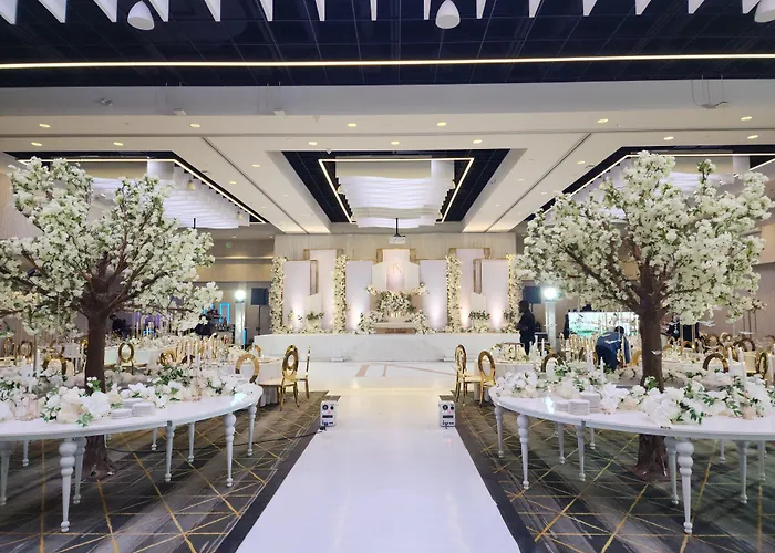 Family Hotel: Holiday Inn Edmonton South - Evario Events By Ihg